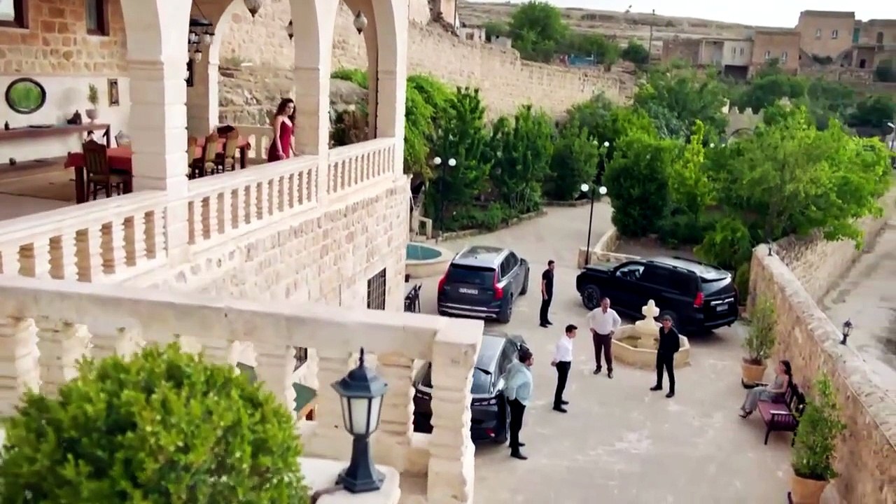 Uzak Sehir - Episode 28 (English Subtitles) Far City