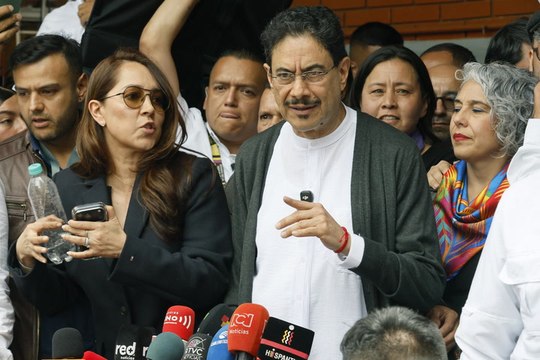 ¿Quién es Iván Cepeda? El candidato que pasó a segunda vuelta con De la Espriella