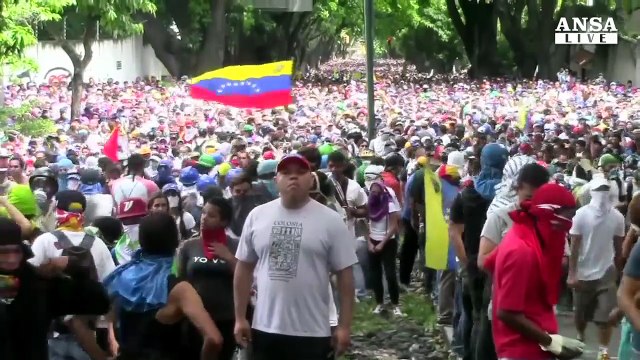 Non si fermano le proteste in Venezuela