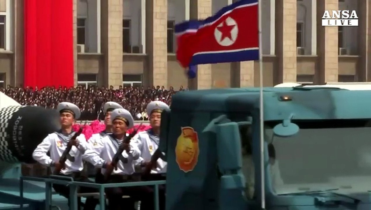 Corea Nord testa nuovo missile e fallisce, e' sfida a Usa