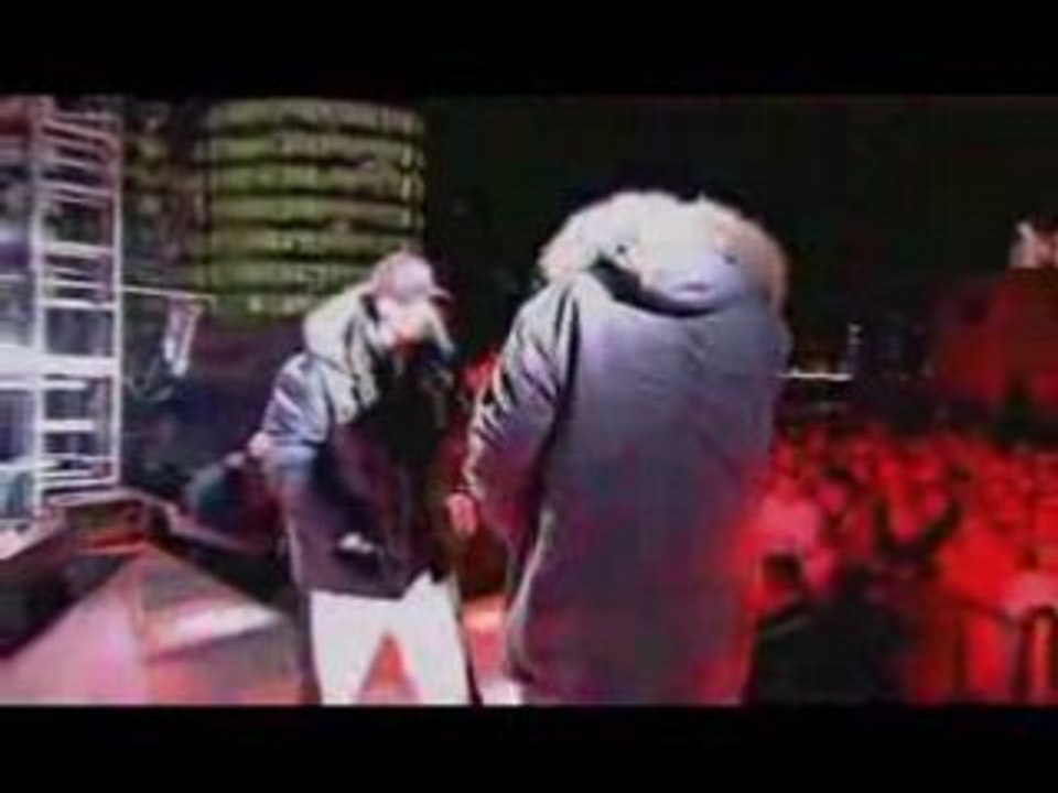 Eminem - Just Lose It [LIVE]