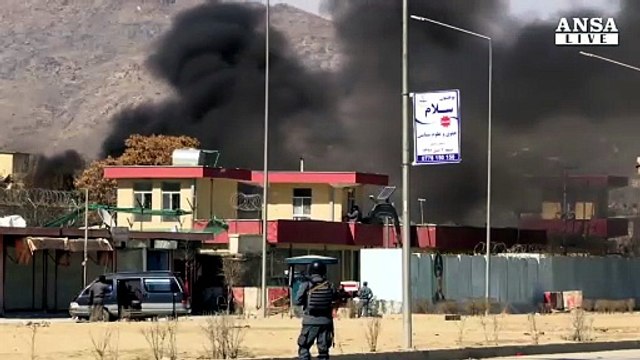 Attacco a Kabul rivendicato dai talebani