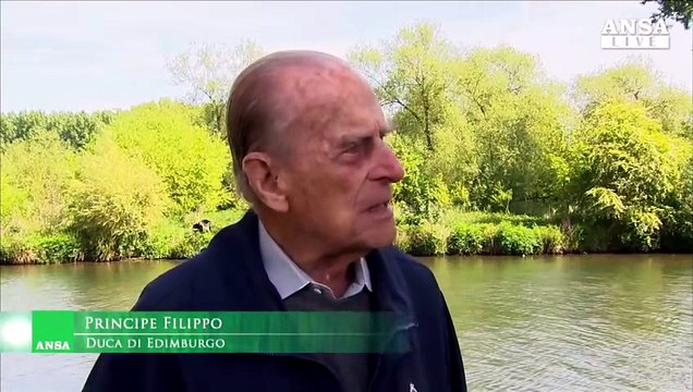 Torna il principe Filippo, e si parla di cavalli