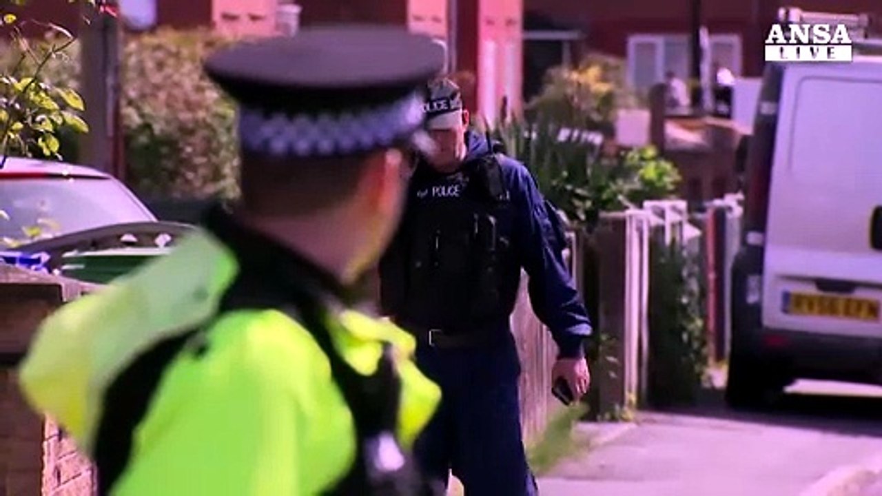 Caccia ai complici di Manchester