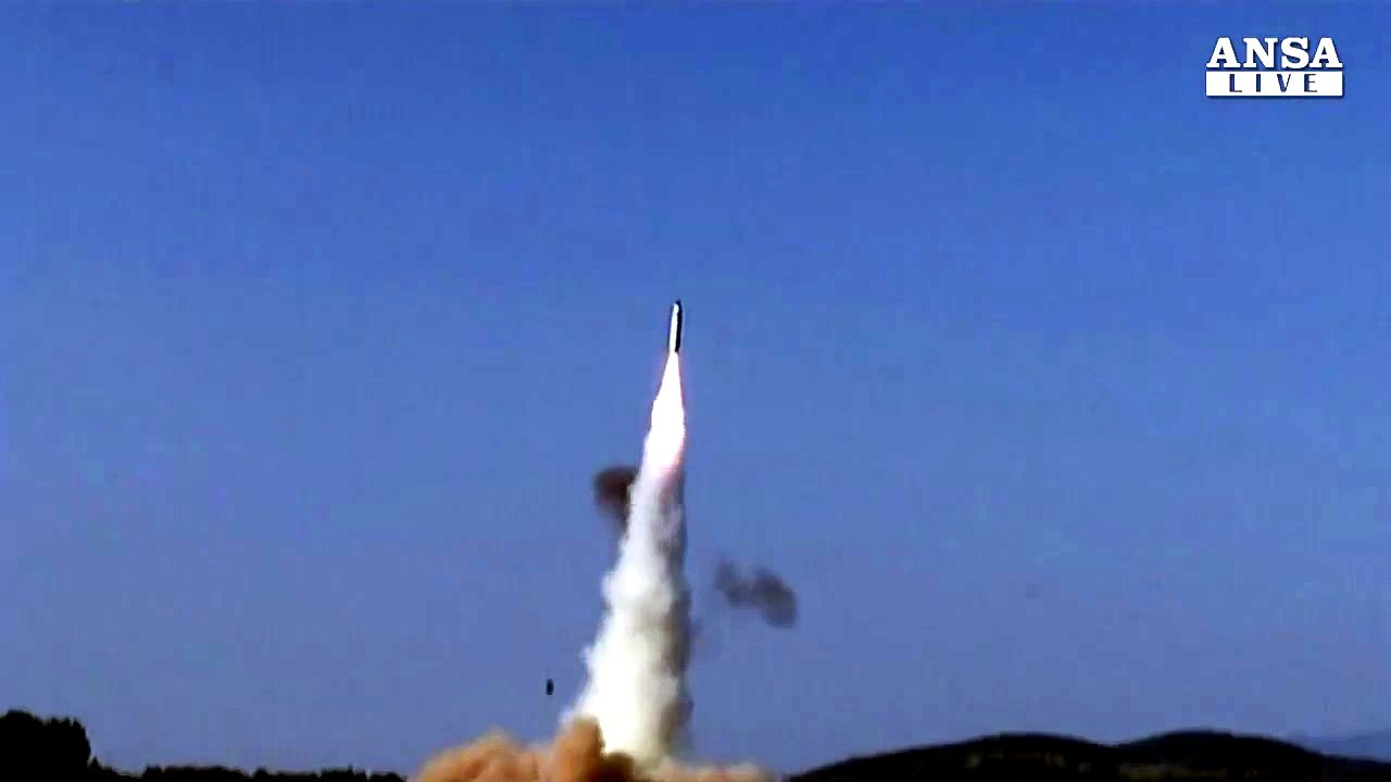 Corea Nord: nuovo lancio multiplo missili crociera