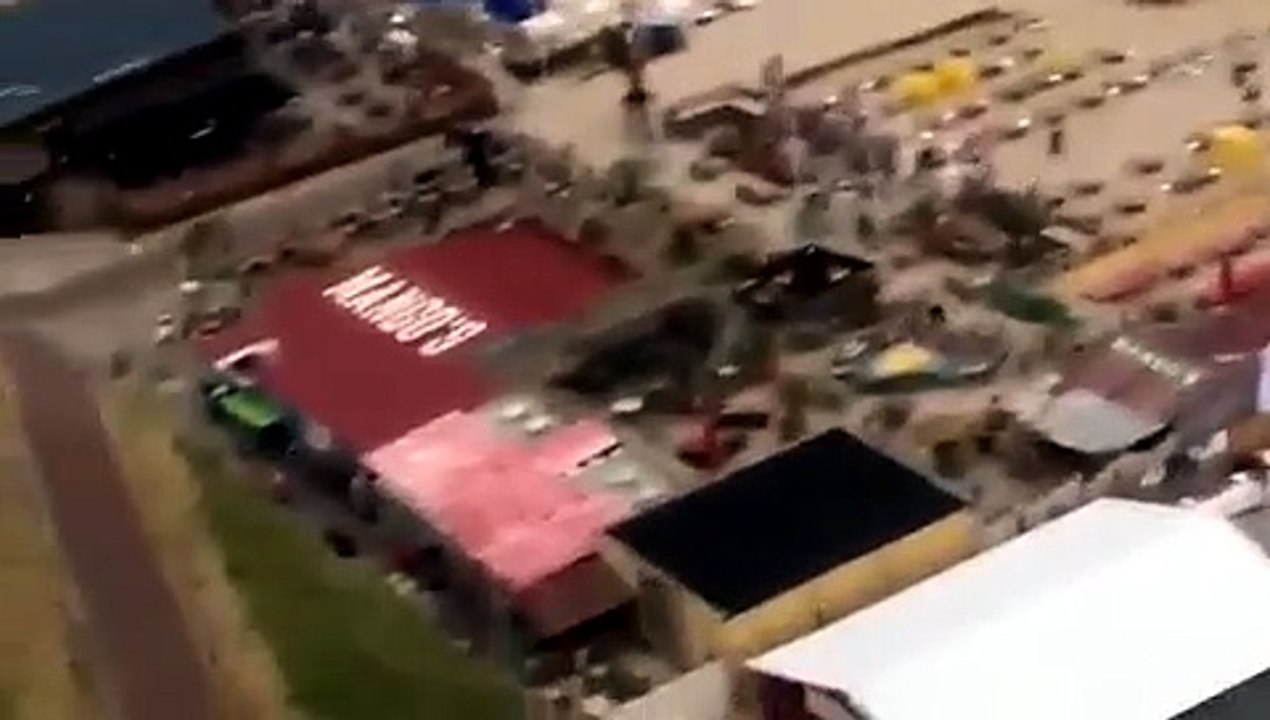 Minitsunami invade la spiaggia: paura e urla tra i bagnanti