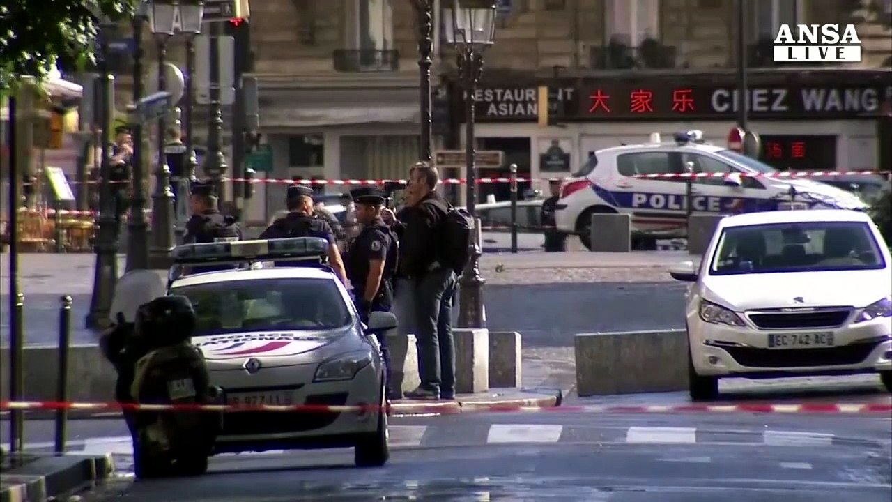 Turisti a Notre-Dame: paura, ma e' andato tutto bene