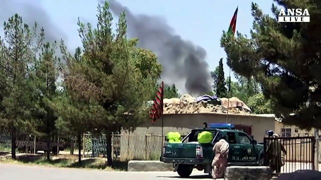 Afghanistan: autobomba in Helmand, 29 morti