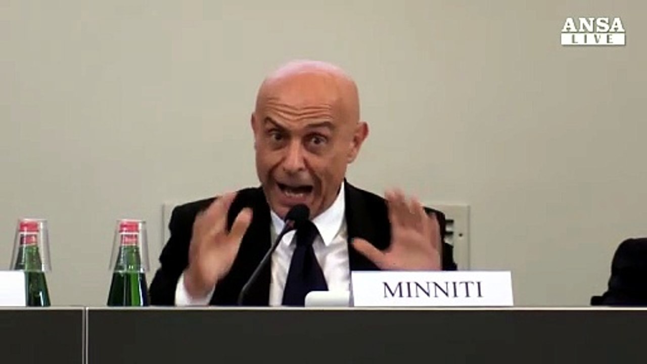 Migranti: Minniti, vedo la luce alla fine del tunnel