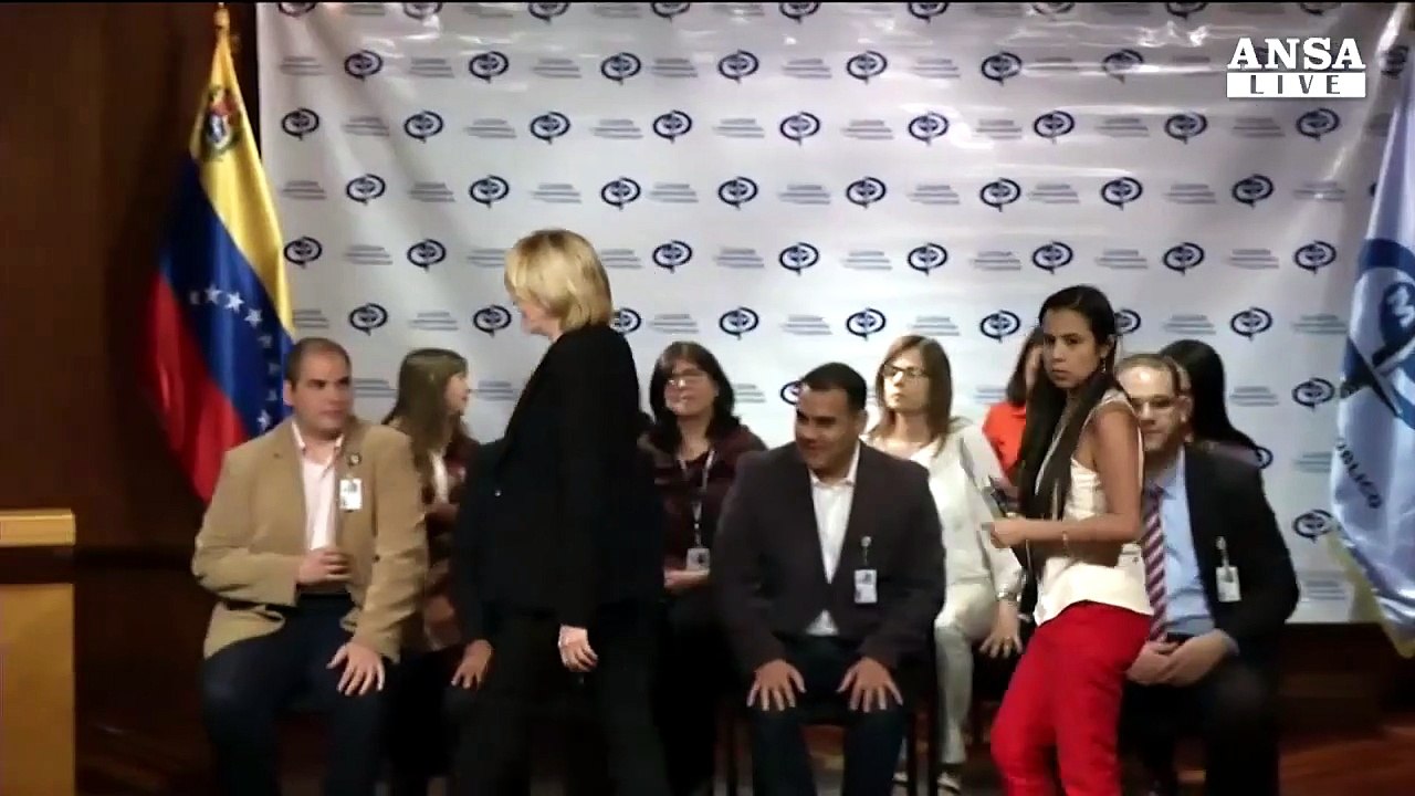 Venezuela: Ortega Diaz fuggita in Colombia in barca