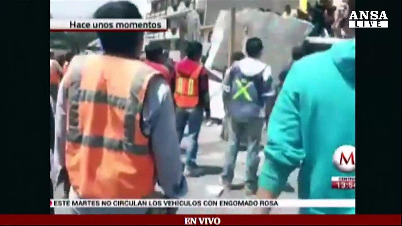 Terremoti: crollato edificio a Citta' del Messico