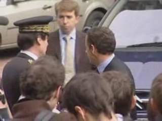 Reportage 2. 4 Coulisses d'une émeute de cité