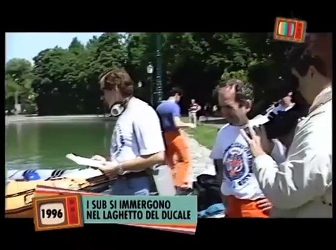 I sub si immergono nel laghetto del Ducale (1996)