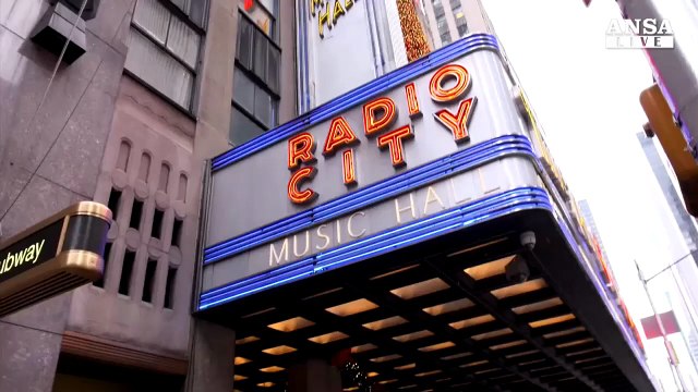 Al Radio City Music Hall la tradizionale benedizione degli animali