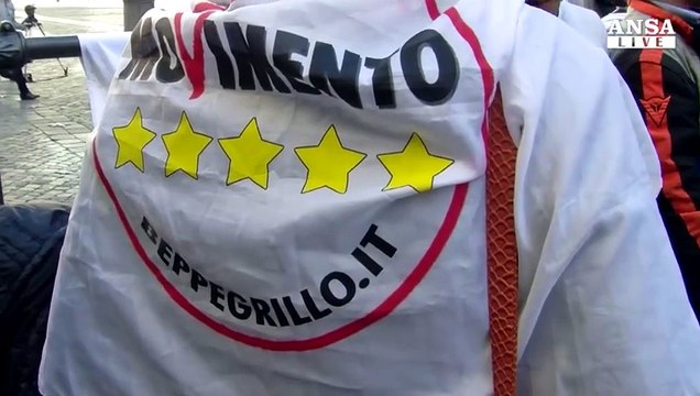 Scontro tra Pd e M5s sulle fake news