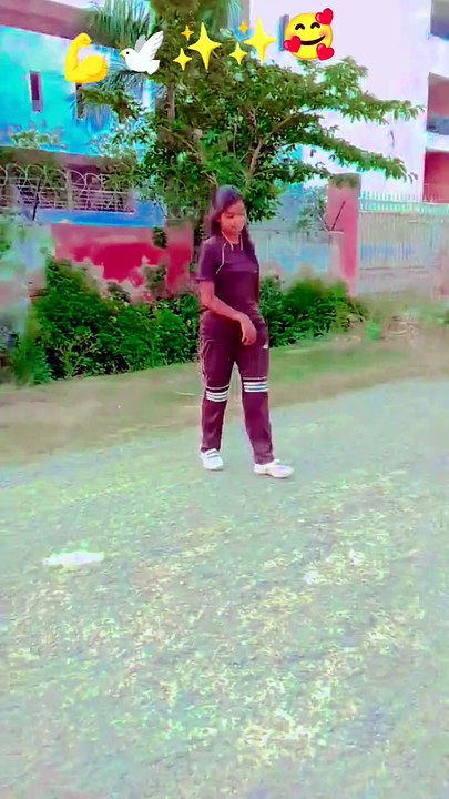 dance on roadside