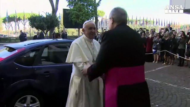 Papa alla Fao: impegno totale per il disarmo
