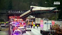 Deraglia treno a Seattle, almeno 3 morti e 77 feriti