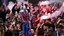 França: PSG festeja com Macron no Palácio do Eliseu