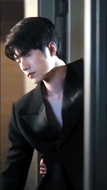 She Pretended the CEO Was Her Boyfriend—Only to Discover He’d Loved Her for Years! #cdrama