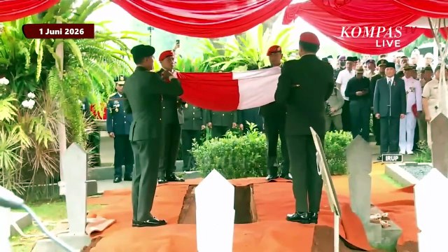[FULL] Detik-Detik Menhan Sjafrie Pimpin Upacara Pemakaman Militer Ryamizard Ryacudu
