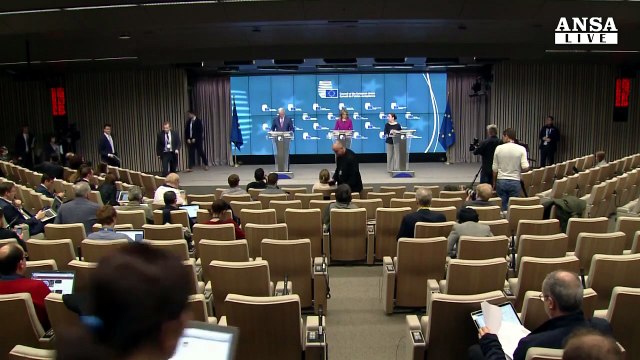Brexit, Ue detta la linea a Londra sulla transizione