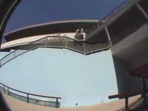 Vidéo Chute en rollers