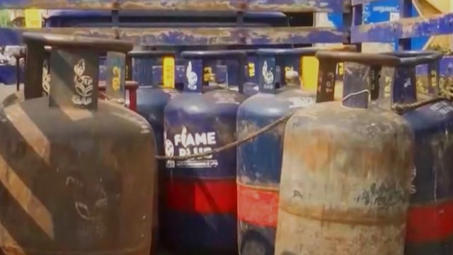 LPG Cylinder Price में फिर बढ़ोतरी, कमर्शियल गैस महंगी होने से कारोबारियों पर असर