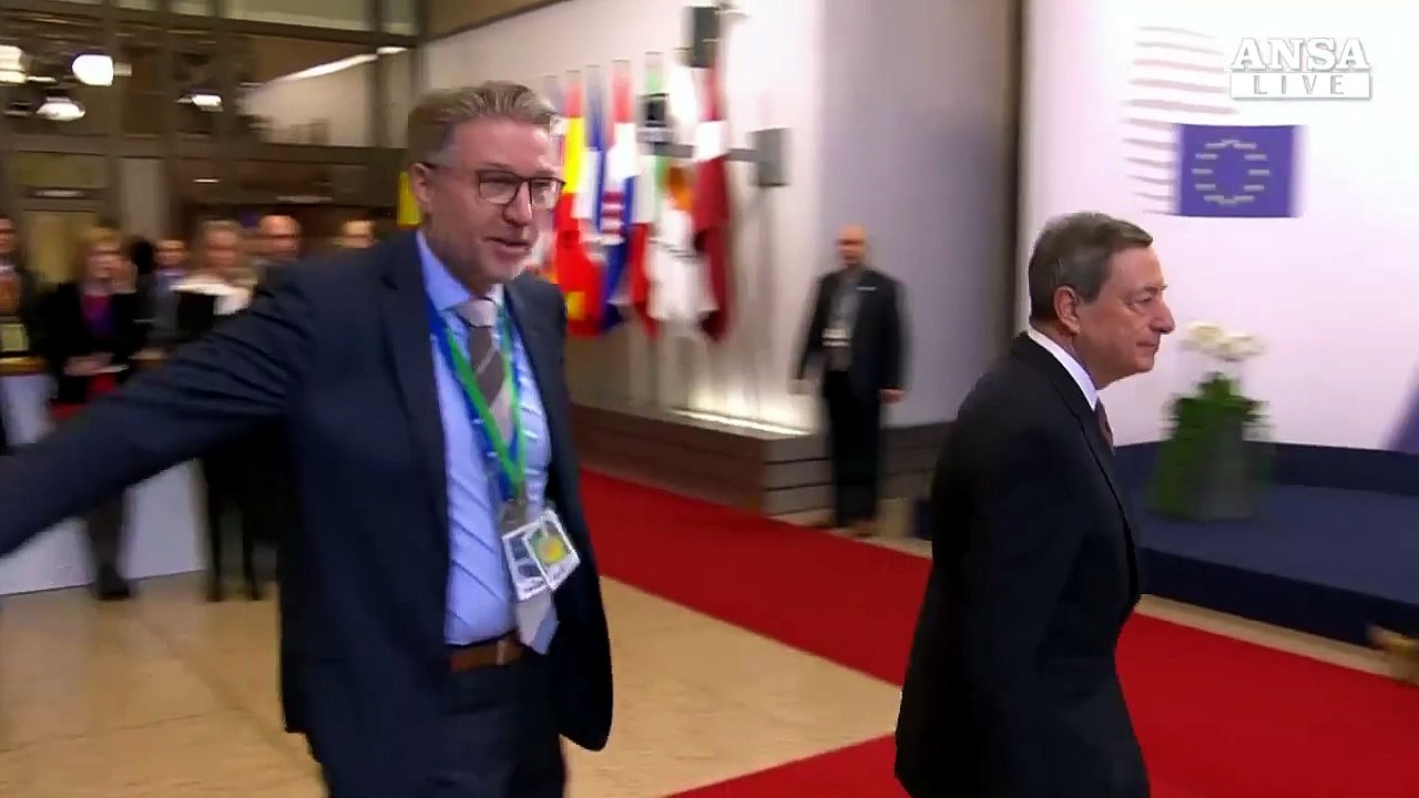 Draghi, crescita Eurozona corre, ma avanti con il Qe
