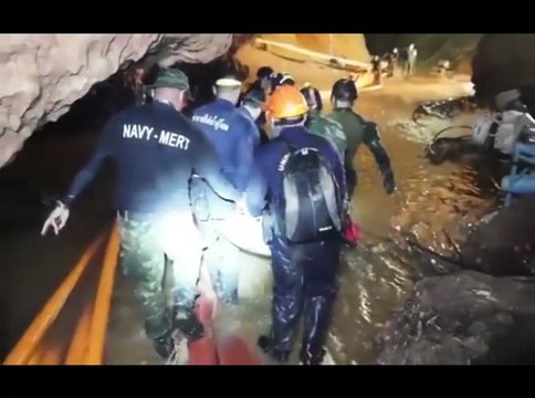 Thailandia, il salvataggio nella grotta e i ragazzi in ospedale