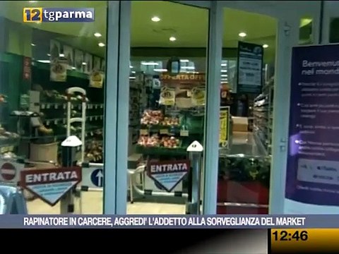 Aggredì il vigilante che l'aveva sorpreso a rubare: rapinatore arrestato Video