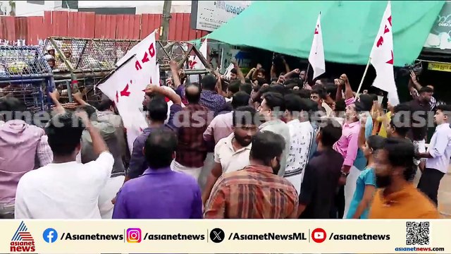 കോഴിക്കോട് ഇബ്രാഹിം ഹാജി ജീവനൊടുക്കിയ സംഭവം; വടകര പൊലീസ് സ്റ്റേഷനിലേക്ക് ഡിവൈഎഫ്‍ഐ മാർച്ച്