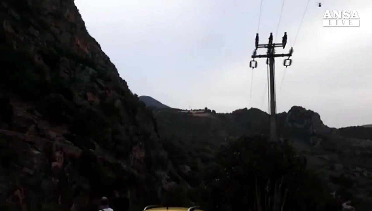 Piena torrente: bilancio 11 morti e 5 dispersi