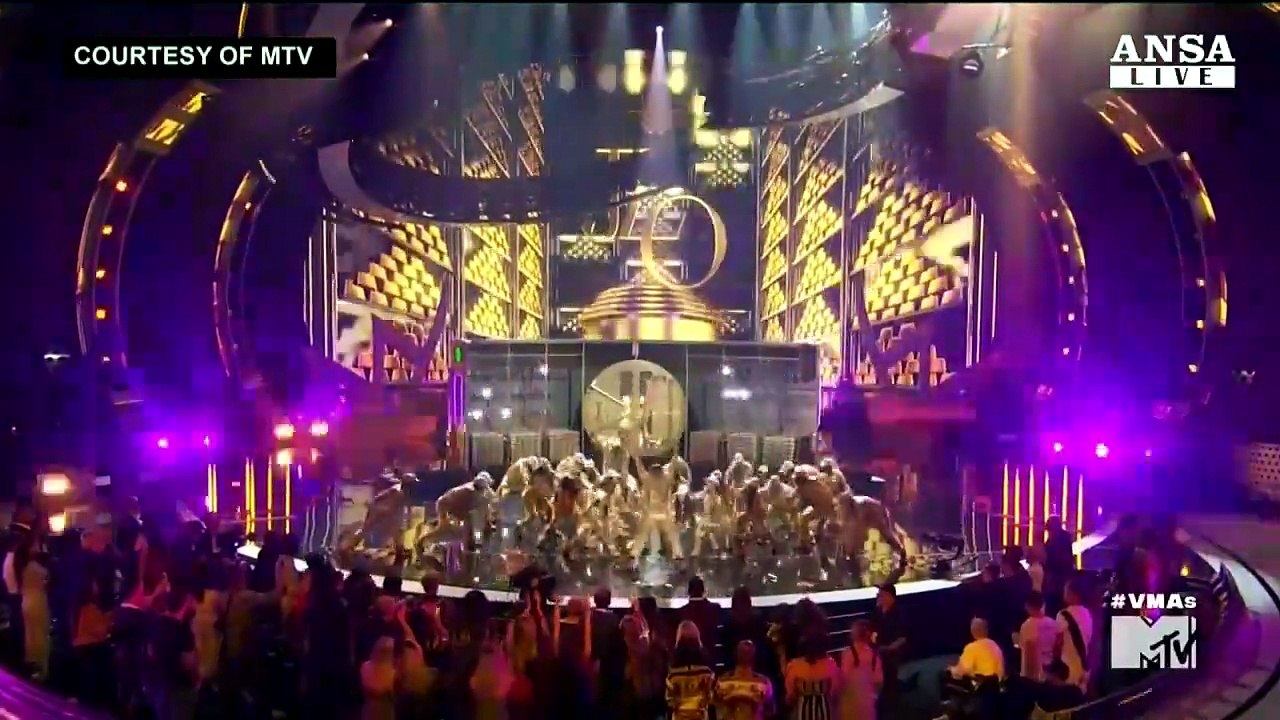 Mtv VMA 2018, su tutti c'e' JLo