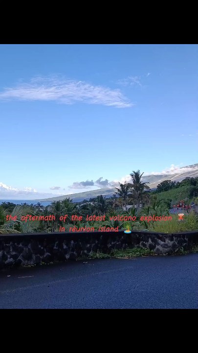 Coulée de lave sur l'île de la réunion