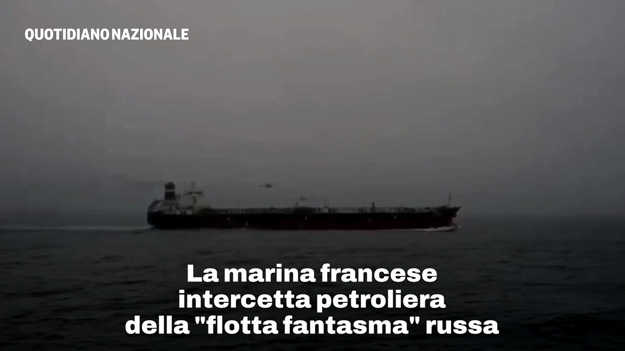 La marina francese intercetta petroliera della "flotta fantasma" russa