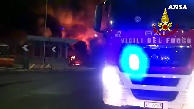 Rogo di 26 bus a Roma, dolo o errore dipendente