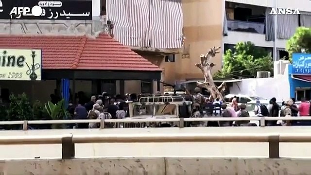 Beirut, spari alla manifestazione contro l'inchiesta sull'esplosione nel porto, morti e feriti