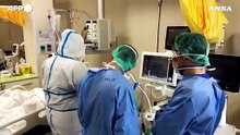 Coronavirus, in 7 giorni due milioni di tamponi:  4,7% prime dosi