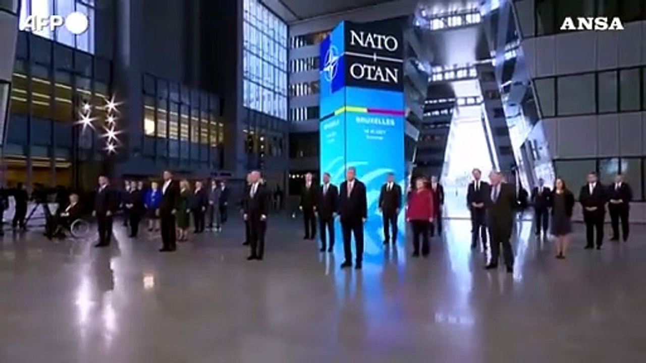 Russia e Nato ai ferri corti, Mosca rompe le relazioni