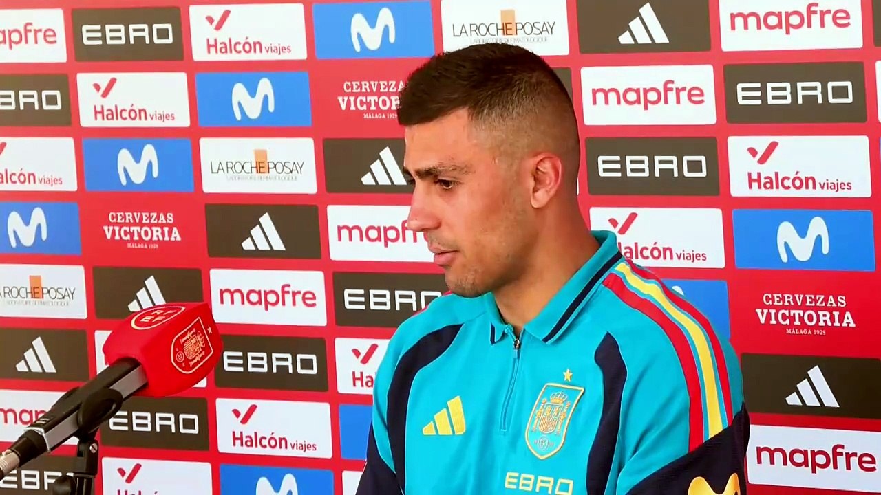 Rodri elude pronunciarse sobre los rumores que lo sitúan en el Real Madrid
