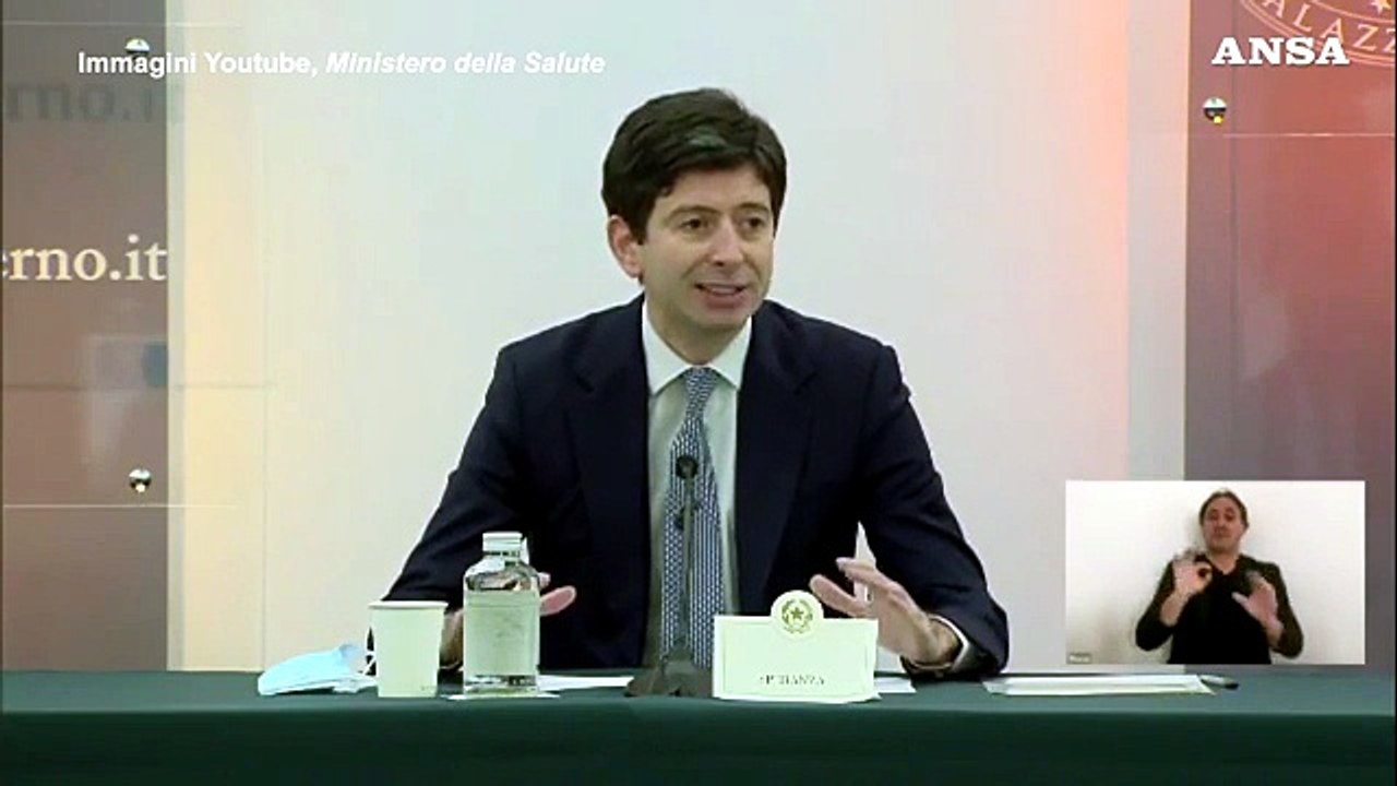 Covid, Speranza: "A lavoro per l'estensione della terza dose a piu' fasce"