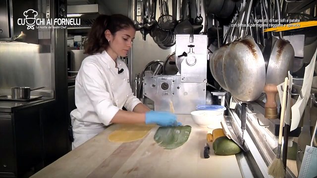 AGNOLOTTI DI CARCIOFI E PATATE CON SALSA AL PARMIGIANO REGGIANO E SPINACIO | CUOCHI21_081