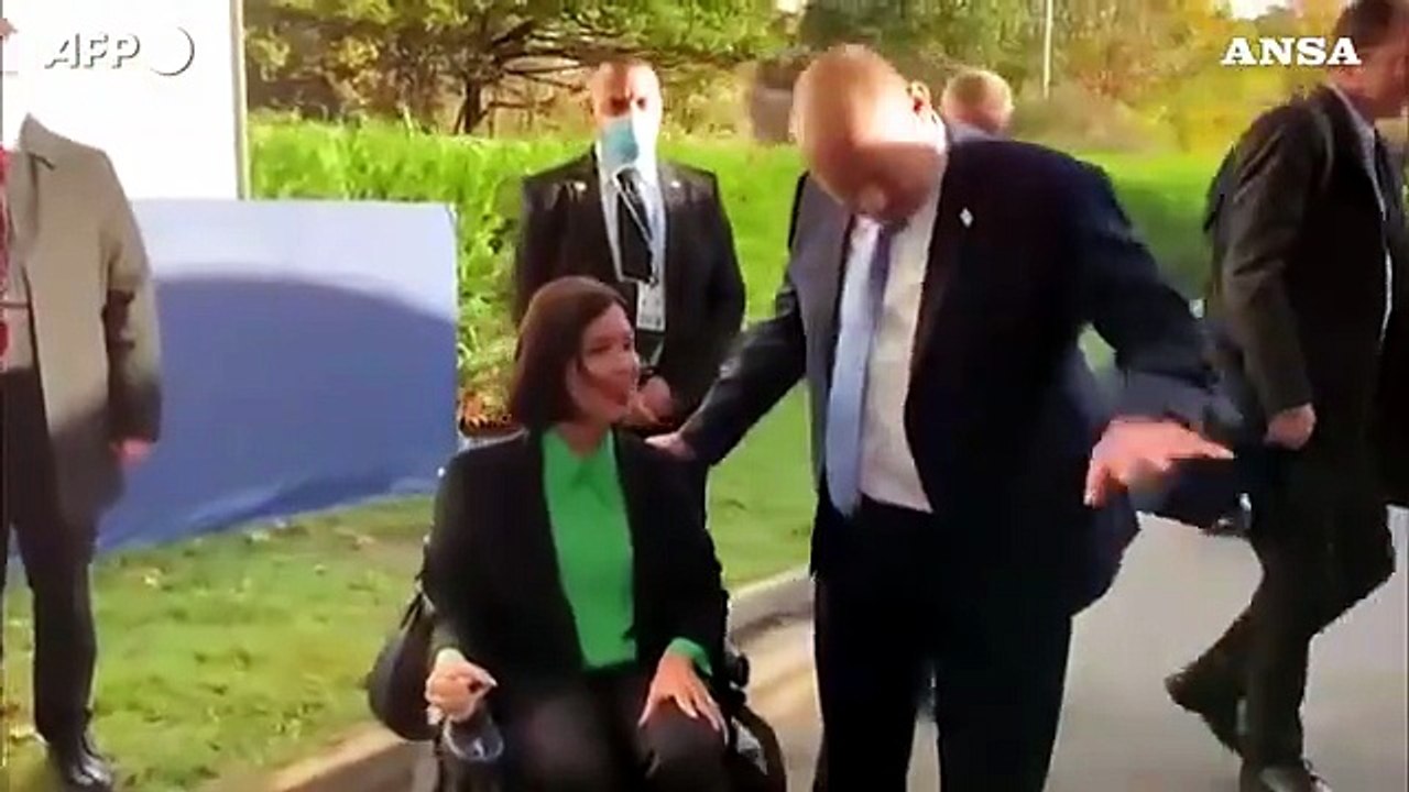 Cop26, la ministra israeliana Elharrar in sedia a rotelle riesce a entrare solo al secondo giorno