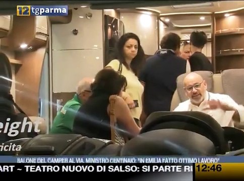 Il Salone del Camper parte subito con record di visitatori. E col ministro Centinaio Video