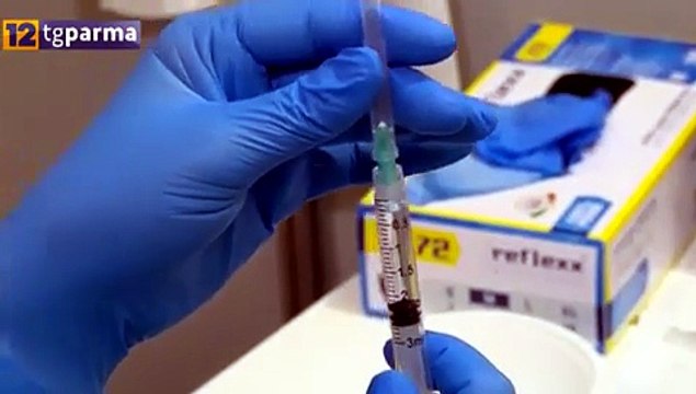 Vaccini, da venerdì terza dose anche con Moderna