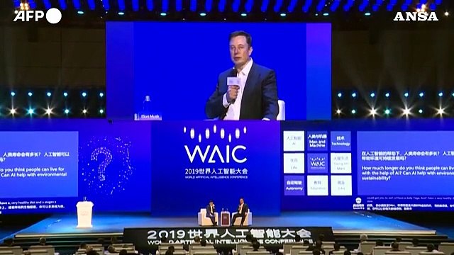 Finanza, Elon Musk vende 5 miliardi di dollari di azioni Tesla
