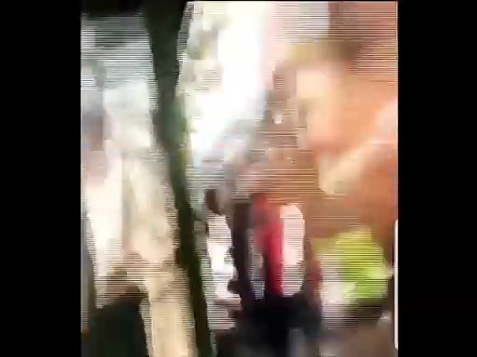 Autista bus schiaffeggia ragazzo: rischia il posto, polemica