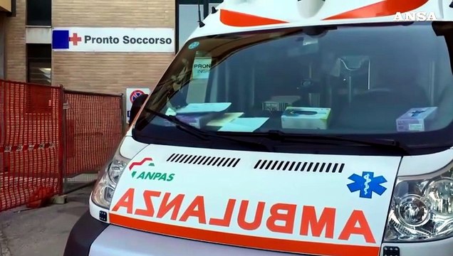 Covid: sale l'incidenza dei casi, terapie intensive piu' piene