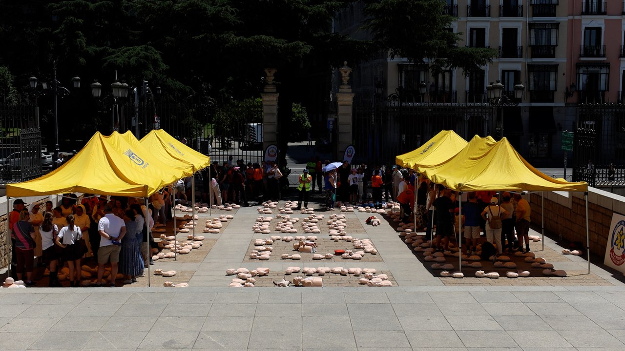 El intenso calor en Madrid, principal reto para los voluntarios de la visita del Papa